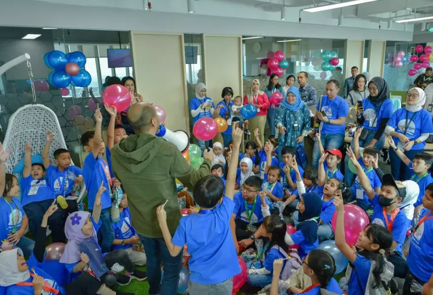 BPJS Ketenagakerjaan Employees Bring Their Kids to Work
