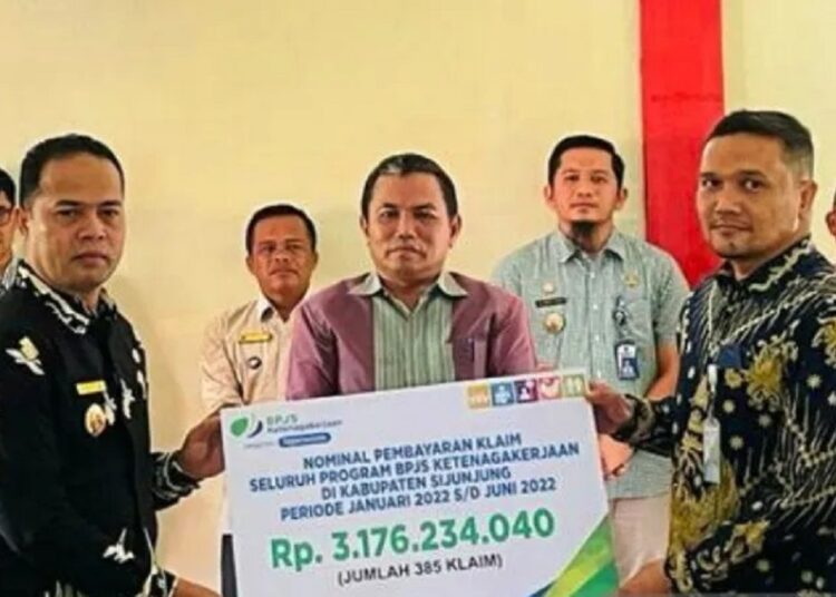 BPJAMSOSTEK Bayarkan Klaim Rp3,1 M di Sijunjung, Paling Banyak untuk JHT
