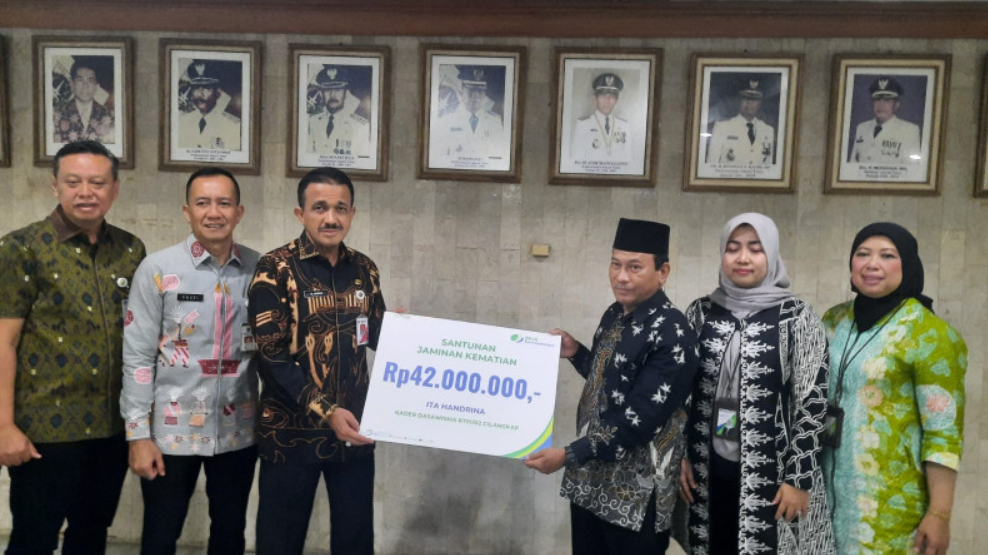 Ahli Waris Kader Dasawisma PKK Terima Santunan JKM Rp42 Juta