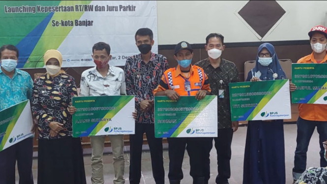 Turut Serta Tanggulangi Covid-19, Ribuan Petugas RW dan Juru Parkir Dapat Perlindungan Ketenagakerjaan