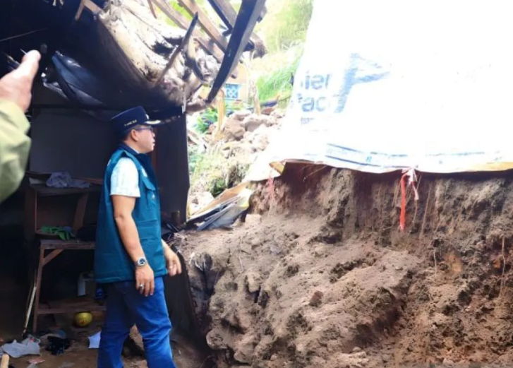 Pemkab Bandung berikan jaminan BPJS Ketenagakerjaan kepada petugas Pemilu 2024