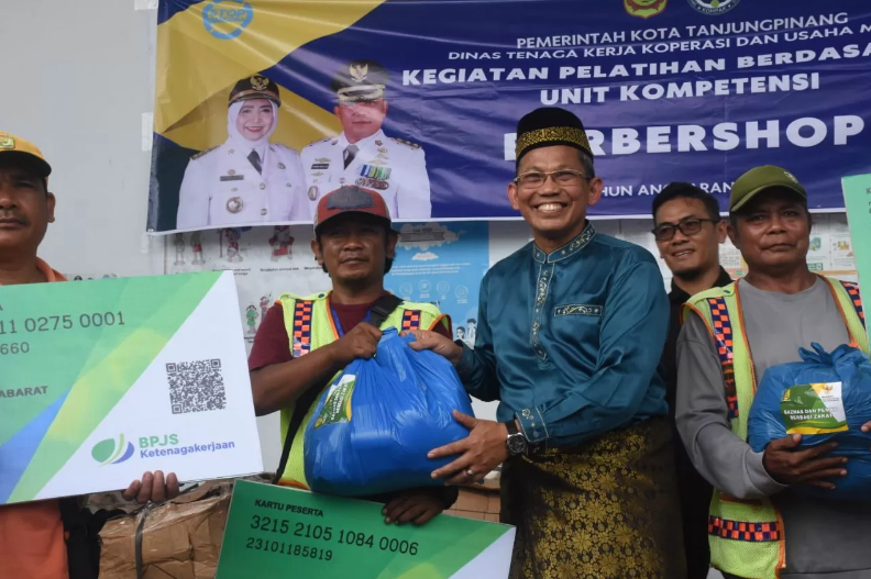 Kebijakan Rahma, 196 Juru Parkir Dapat BPJS Ketenagakerjaan