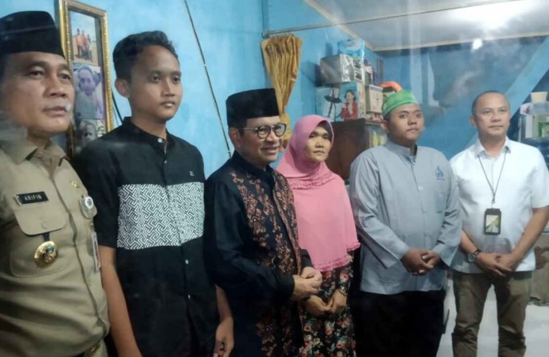 Gubernur Jakarta dan BPJS Ketenagakerjaan Takziah ke PPSU Meninggal Kecelakaan Kerja