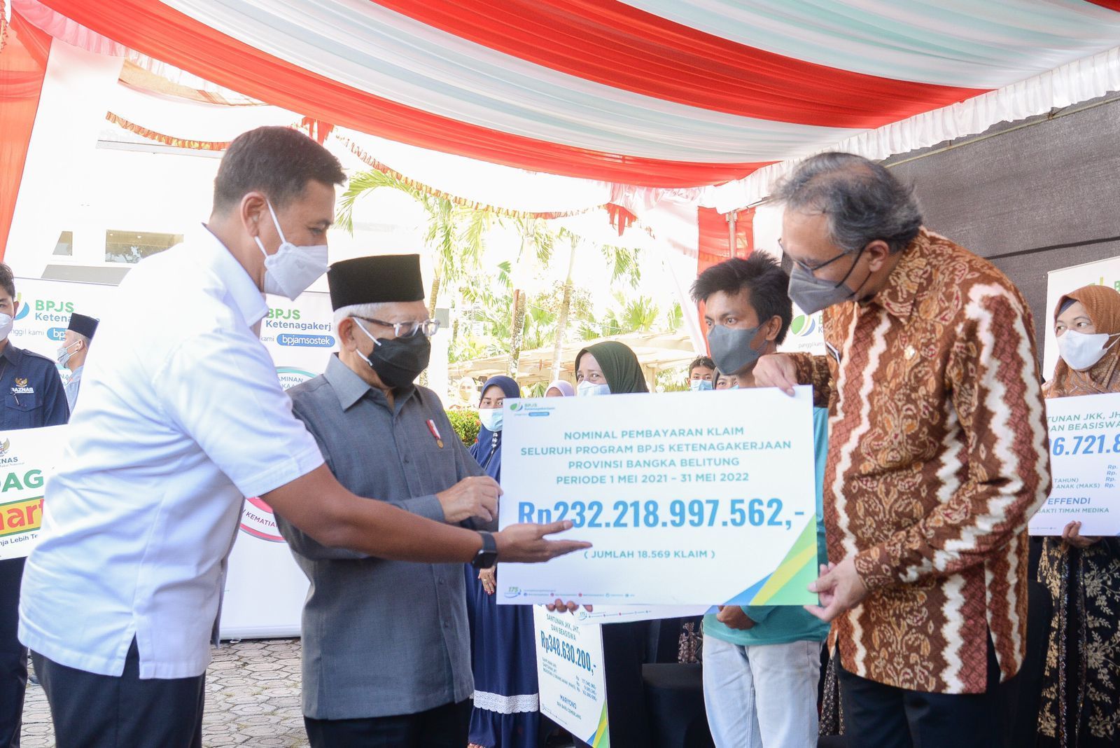 Wapres Serahkan Manfaat Program dan Beasiswa BPJS Ketenagakerjaan senilai 2,8 Miliar di Pangkalpinang