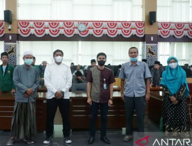 BPJAMSOSTEK: Ribuan guru ngaji DKM di Bogor terlindungi risiko kerja