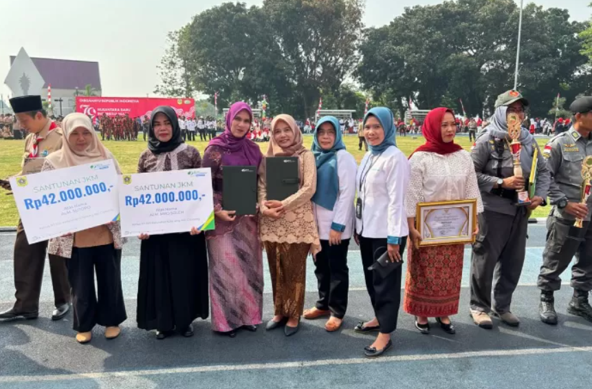 HUT RI ke- 79, BPJS Ketenagakerjaan Bogor Cileungsi Serahkan Santunan Jaminan Kematian kepada Dua Ahli Waris