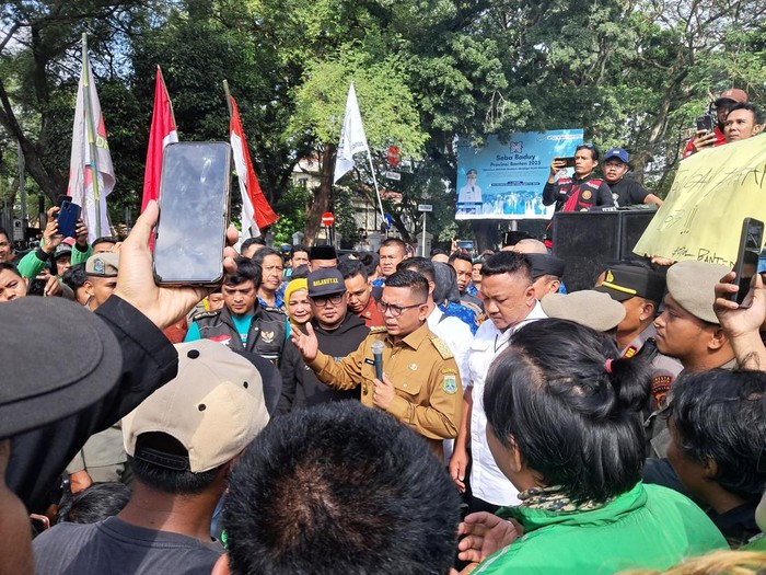 Demo Ojol di Banten, Andra Soni Janjikan Driver Terima BPJS Ketenagakerjaan
