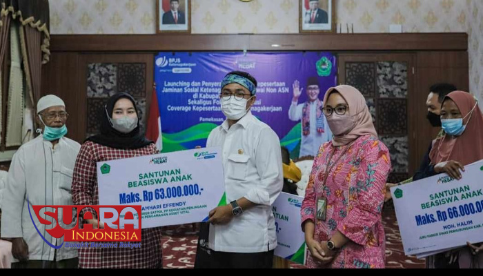 Bupati Baddrut Tamam Berikan BPJS Ketenagakerjaan Bagi 10.481 Pegawai Non ASN di Lingkungan Pemkab