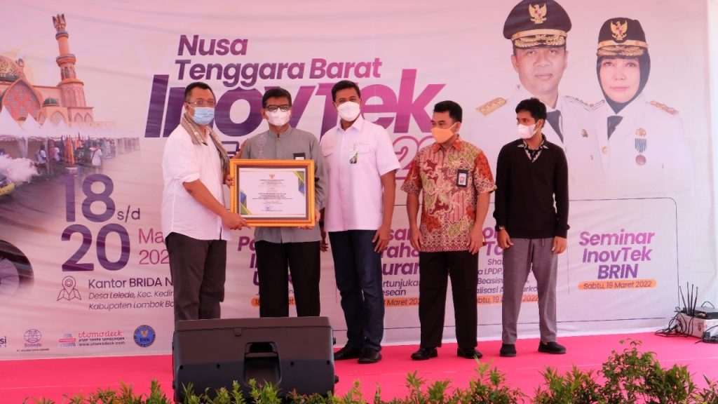 BPJS Ketenagakerjaan Beri Bank NTB Syariah Penghargaan Kategori Perusahaan Besar