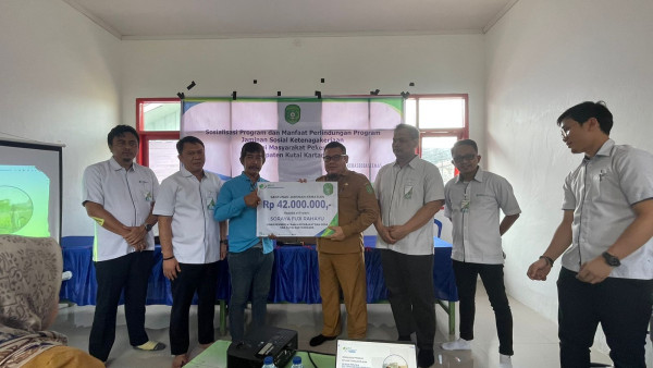 Bukti Kepedulian Pemkab Kukar, Salurkan Santunan BPJS Ketenagakerjaan Bagi Perangkat Desa