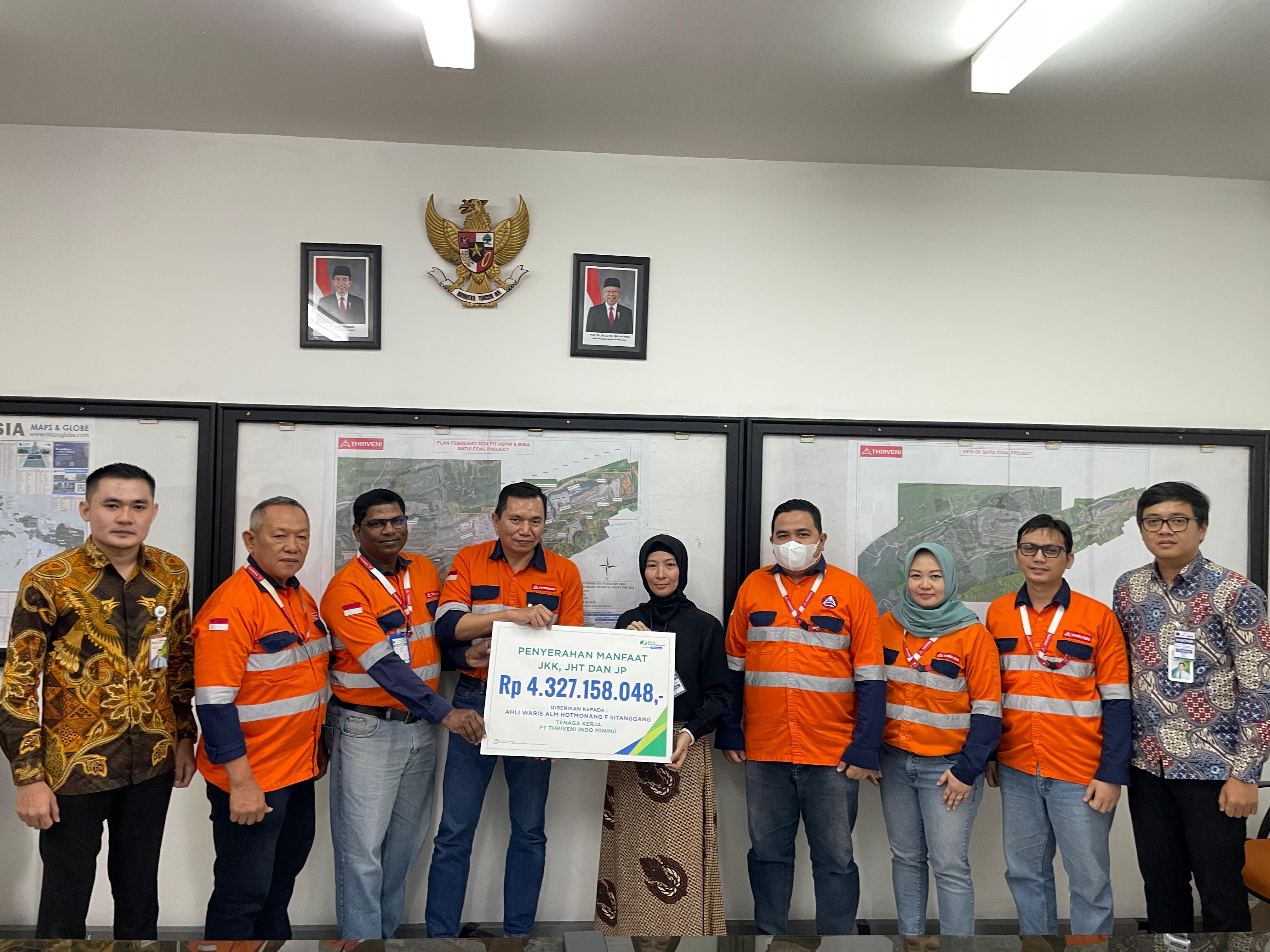 BPJS Ketenagakerjaan Batulicin Serahkan Santunan 4,3 Milyar kepada Ahli Waris Peserta JKK Meninggal Dunia