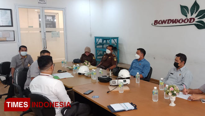Sinergi Kejari Bondowoso dan BPJAMSOSTEK Lakukan Mediasi Penyelesaian Tunggakan Iuran