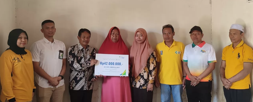 Lagi, BPJS Ketenagakerjaan Tuban Serahkan Santunan kepada Ahli Waris Petani Tembakau dan Guru TPA