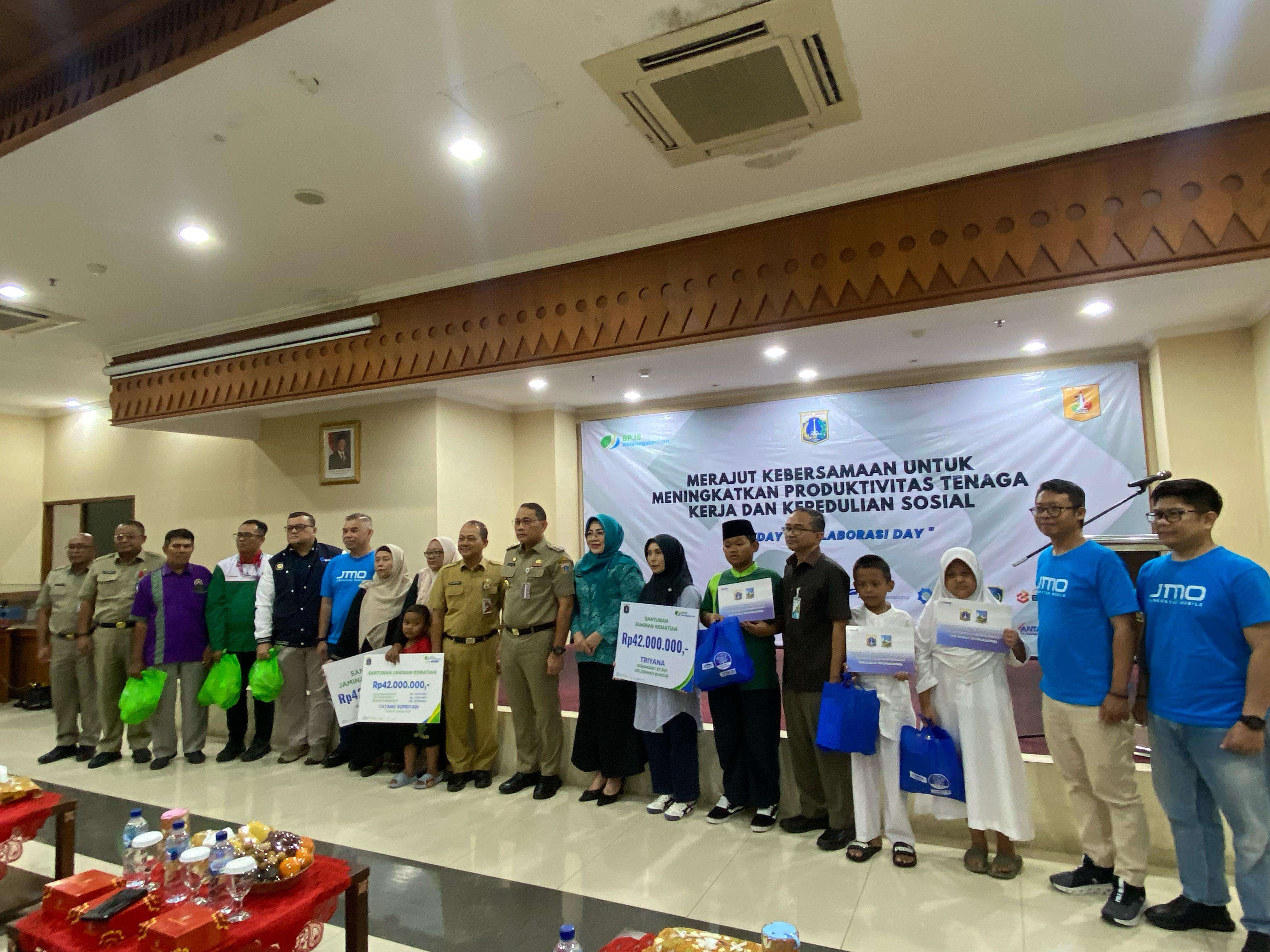 Sambut May Day 2025, BPJS Ketenagakerjaan Bagikan 3.400 Paket Sembako