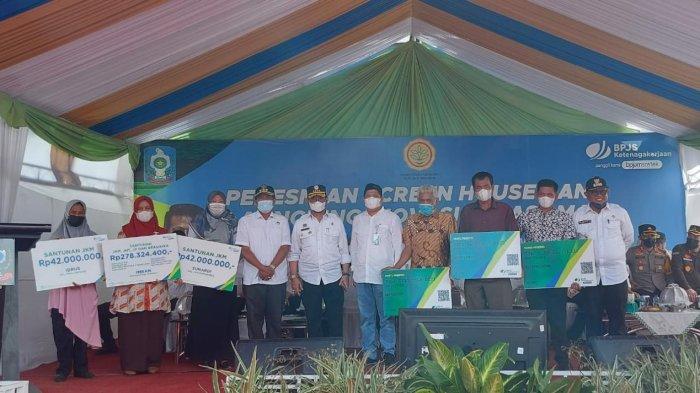 Tingkatkan Perlindungan bagi Petani, Mentan Ajak Seluruh Petani jadi Peserta BPJS Ketenagakerjaan